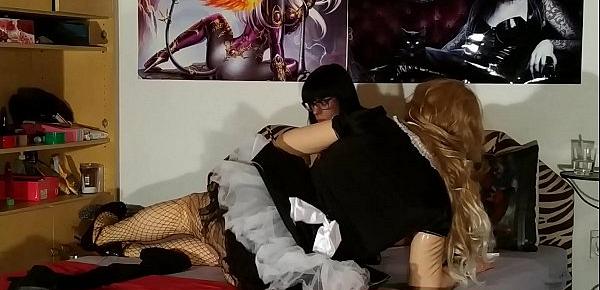  Beth Kinky - Mistress use french maid fembot for foot massage pt2 HD